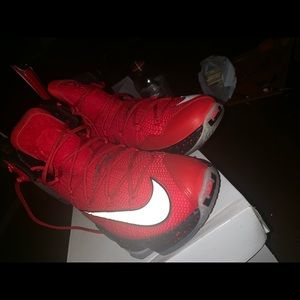 Lebron XIII Elite size 10 new in box...